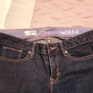 Gap 1969 curvy flare-leg jeans